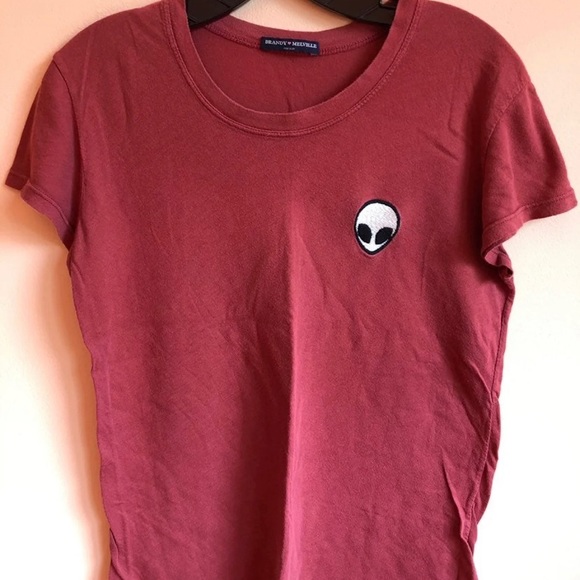 BRANDY MELVILLE ALIEN SHIRT - Picture 1 of 2